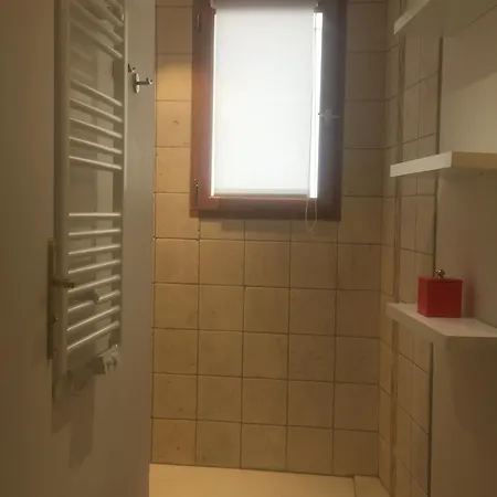 Les Tilleuls Nimois Apartamento *